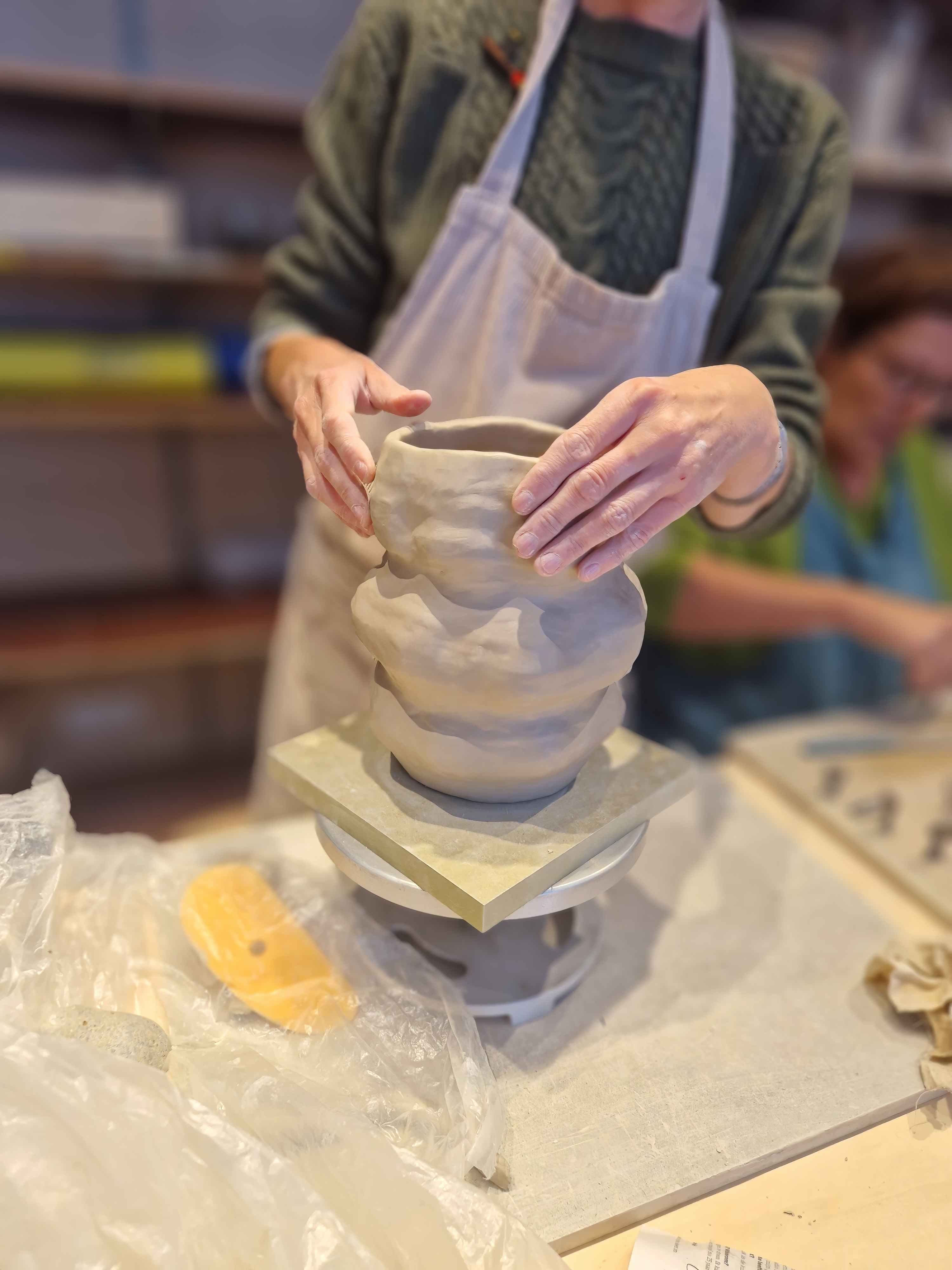 Pièce de modelage en cours de séchage